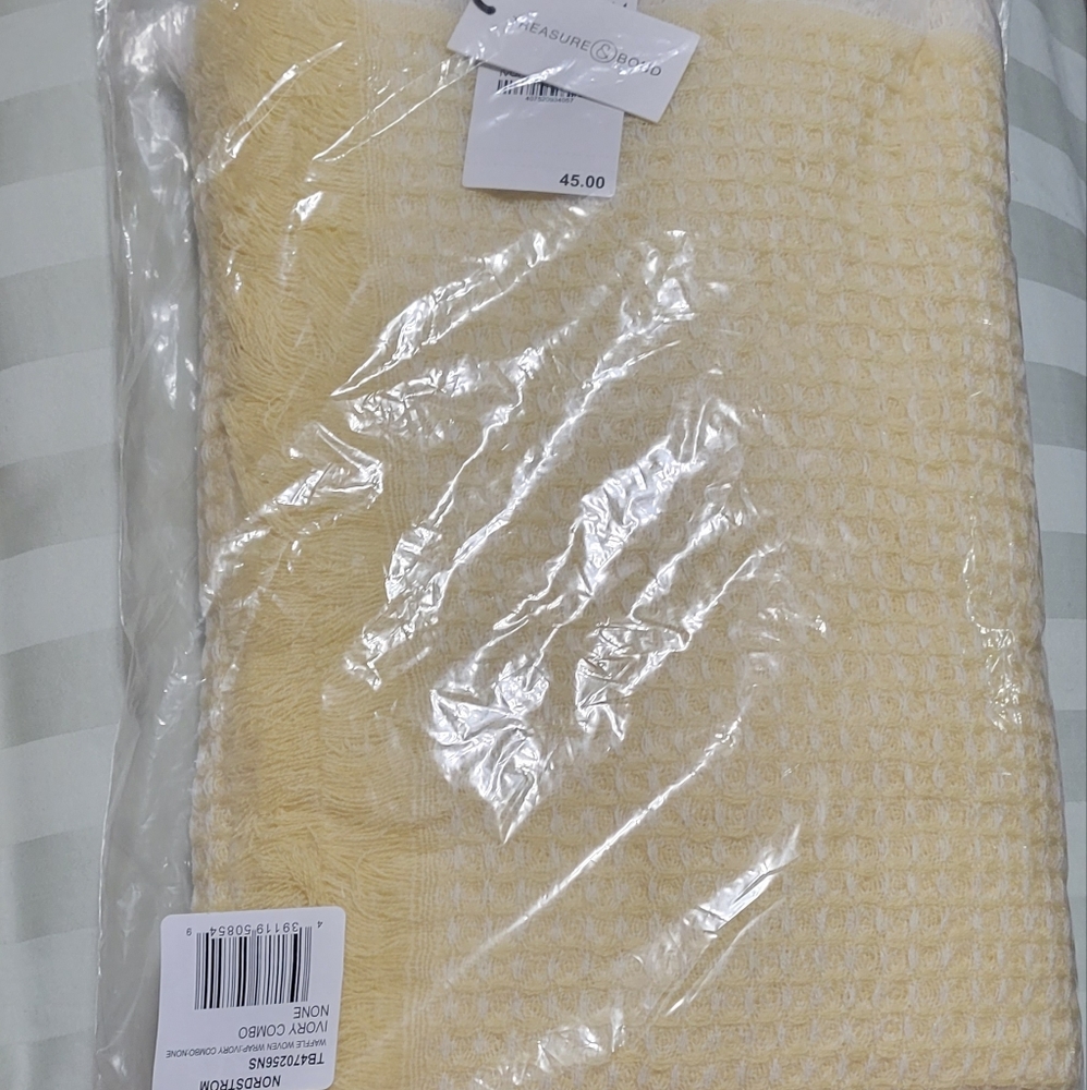 Waffle woven wrap
